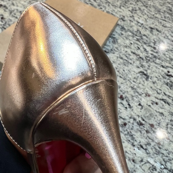 NEW Christian Louboutin Iriza d’Orsay Pumps in Light Gold Size 38/85mm Heels - Picture 13 of 16